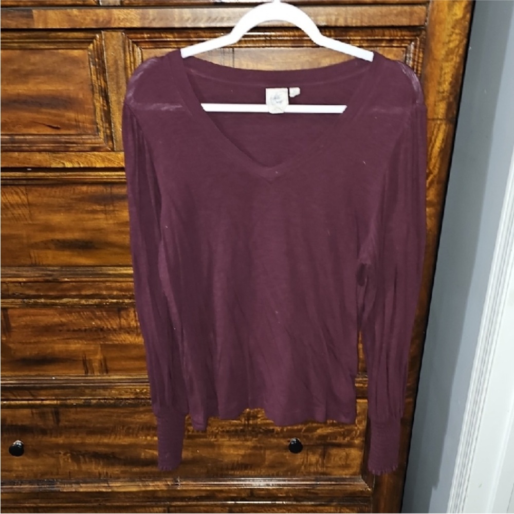 White Crow Women’s Plum Colored Long Sleeve Sz Medium